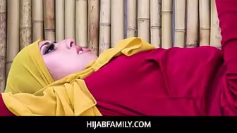 HijabFamily - Arab teenie ex-wife Kira Perez cheats with her personal trainer with hijab on