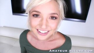 SEXY BLONDES SHOW OFF THEIR NAUGHTY SIDES