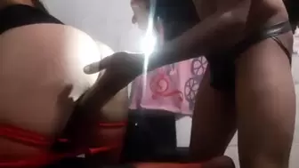 Comiendome a Mi Esposa Caliente